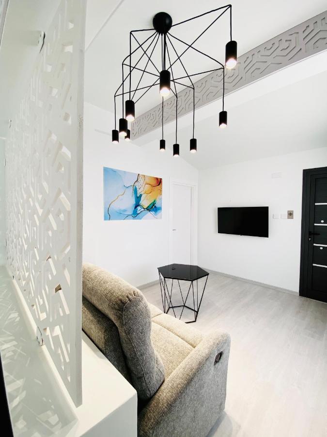 SANDY BAY Villa Ayia Napa Esterno foto