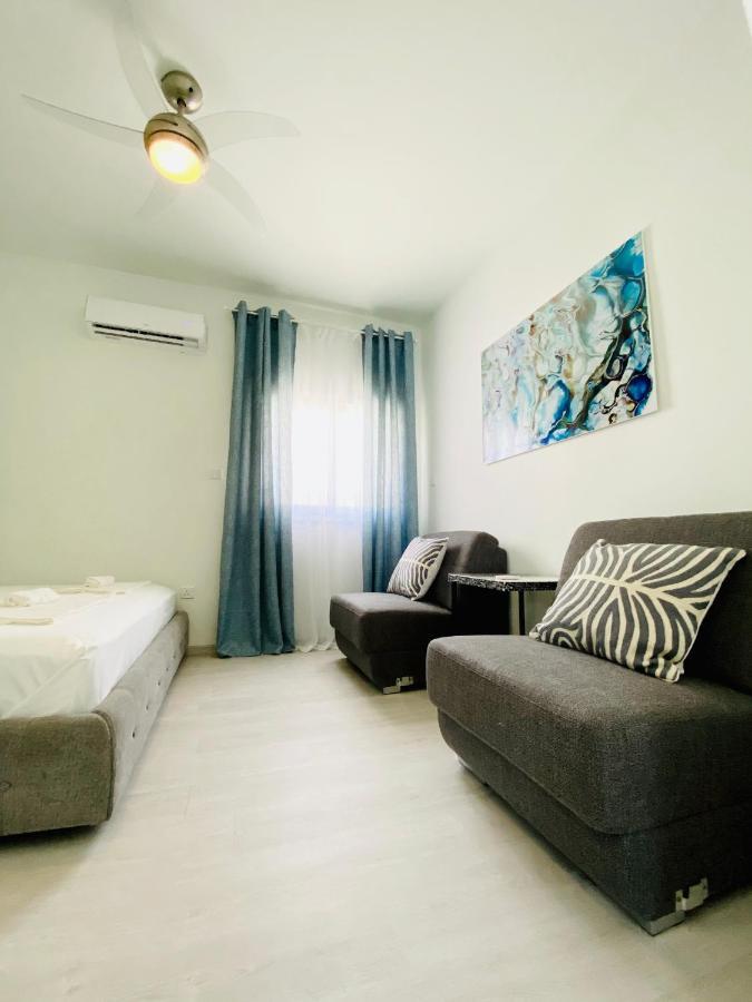 SANDY BAY Villa Ayia Napa Esterno foto