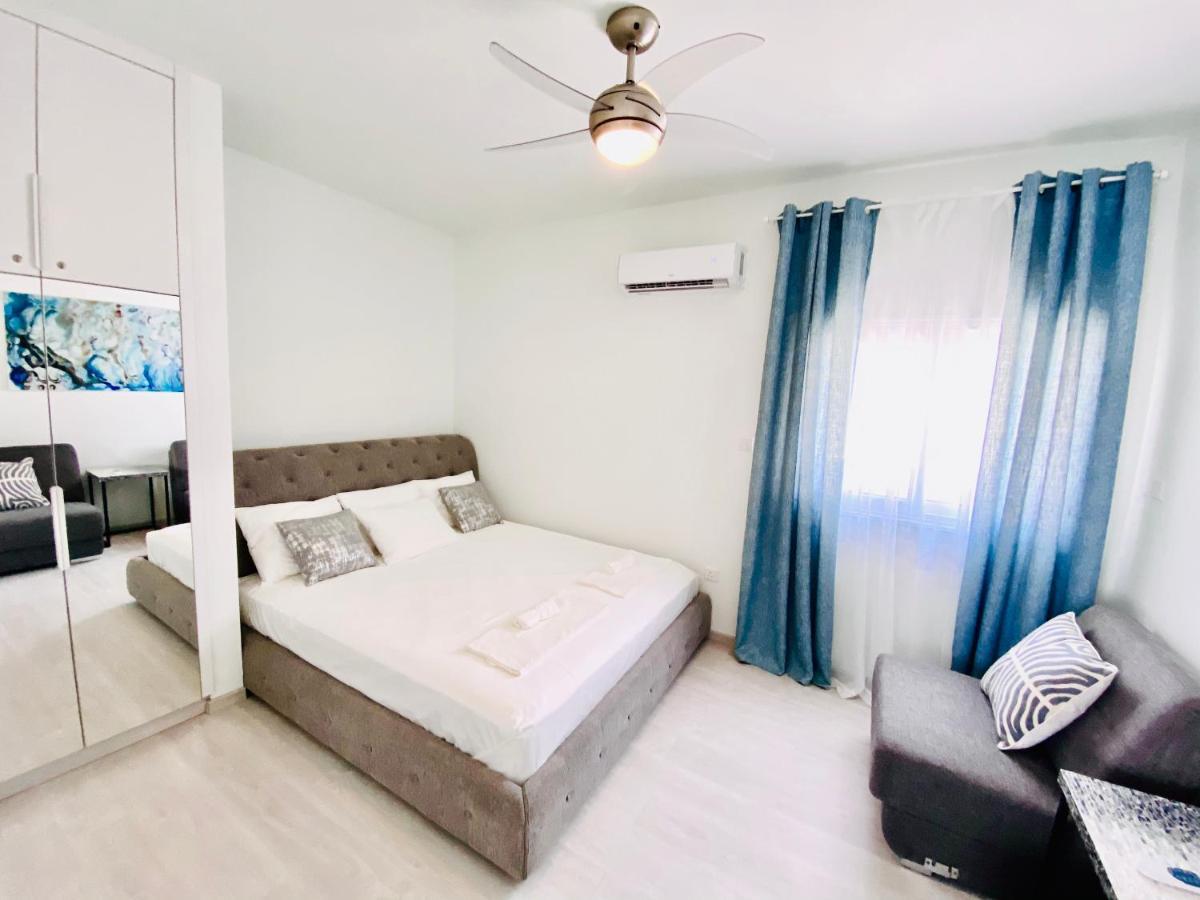 SANDY BAY Villa Ayia Napa Esterno foto